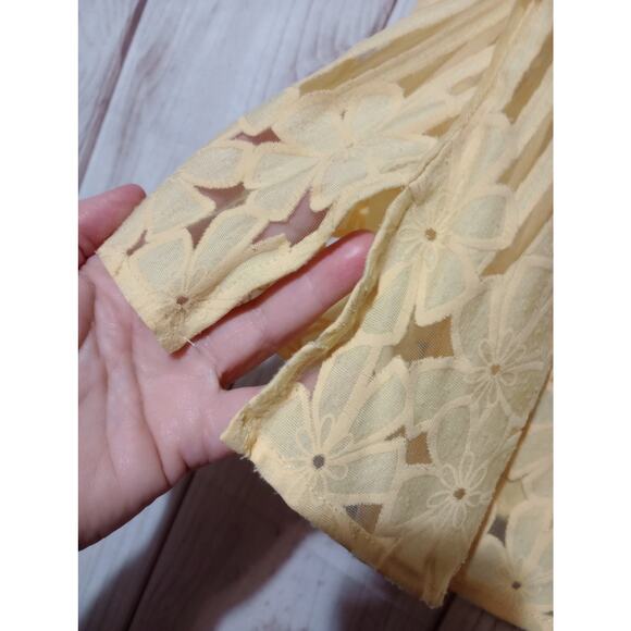 Alfred Dunner Shirt Womens Petite Large‎ Sheer Floral Embroidered Button Up Top - Picture 5 of 8